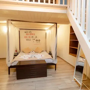 https://trastevere-suite-rome.it-romehotels.com